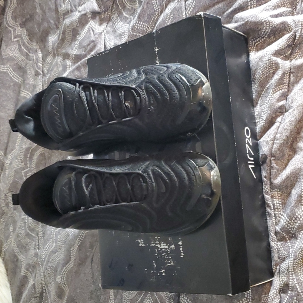 Nike air max 720 sz11.5